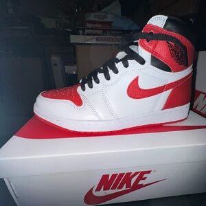 Nike Air Jordan 1 Retro High OG- White/Red/Black